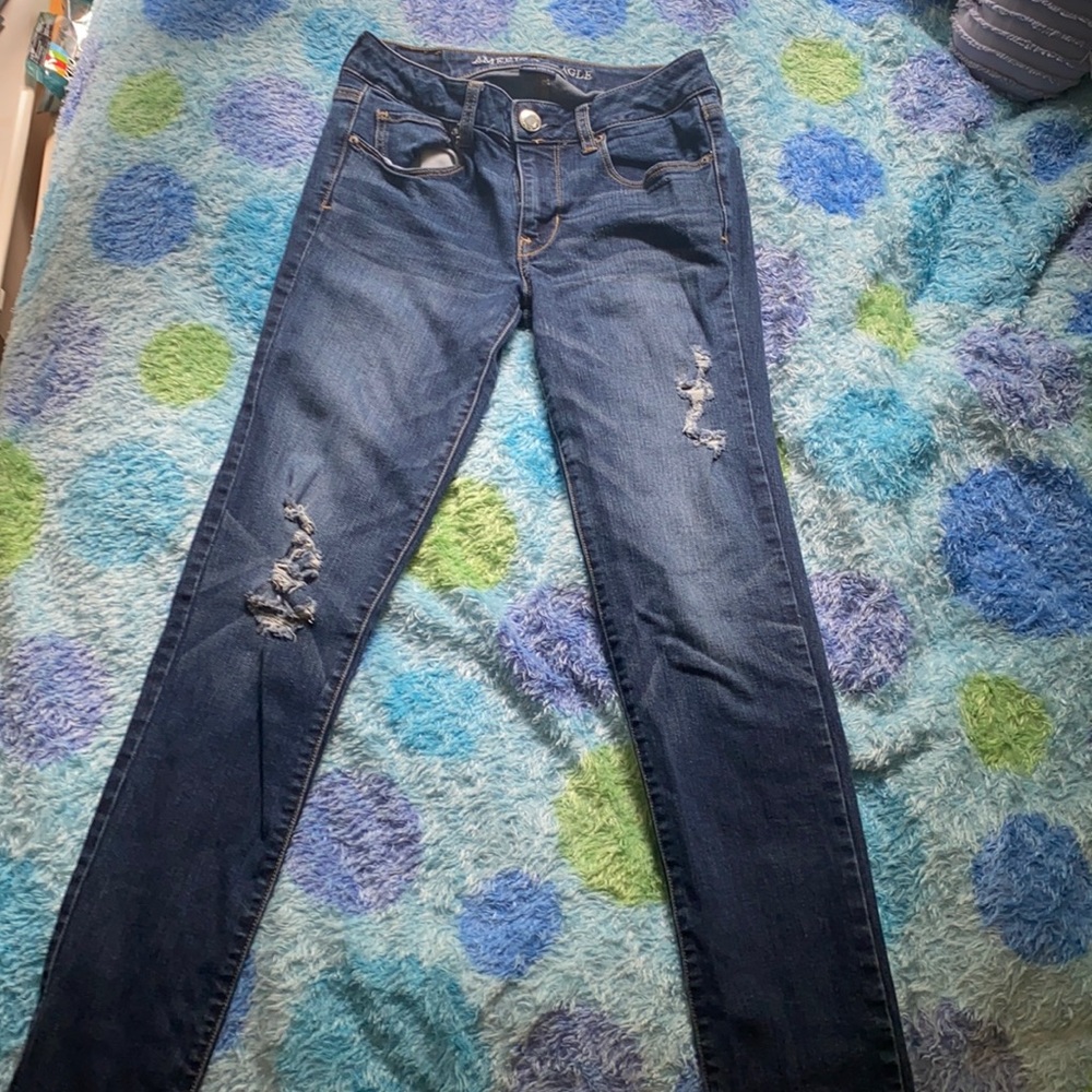 American Eagle Distressed Skinny Jean size 4